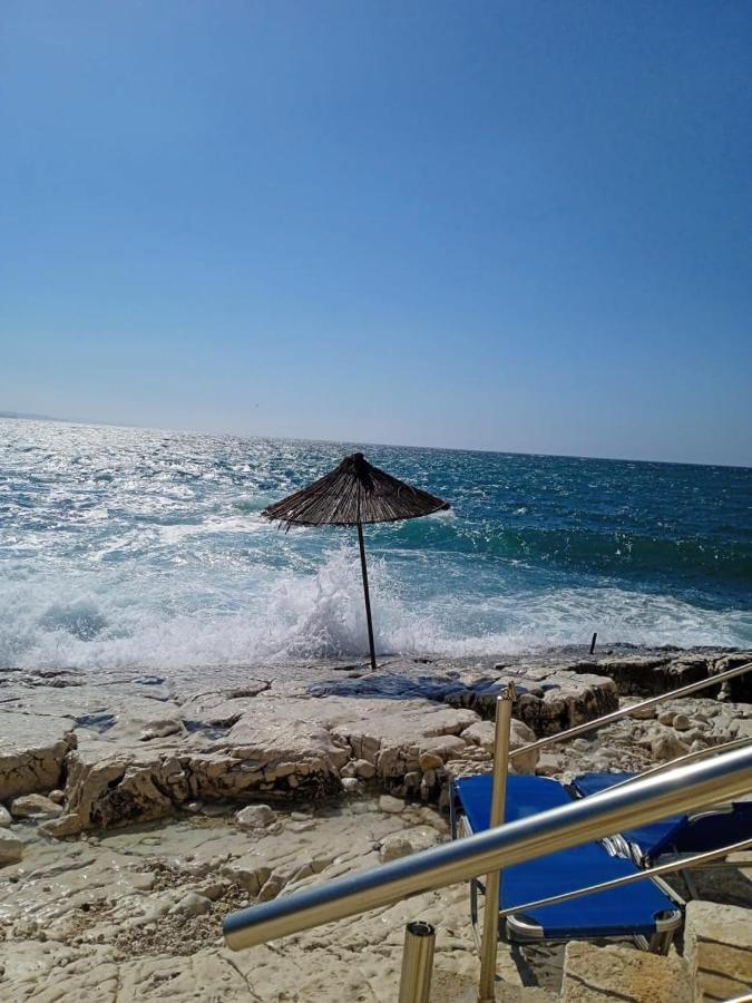 Riviera Rooms Sarandë Exterior foto